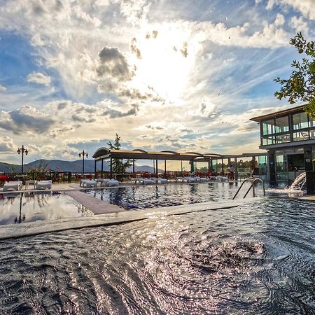 Villa Marine Hotel อัคยาคา ภายนอก รูปภาพ