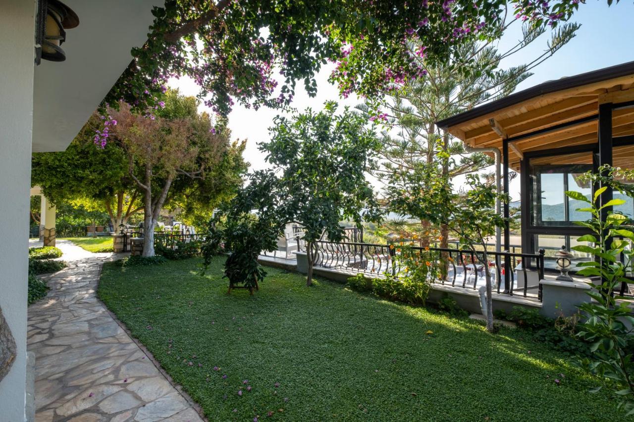 Villa Marine Hotel อัคยาคา ภายนอก รูปภาพ