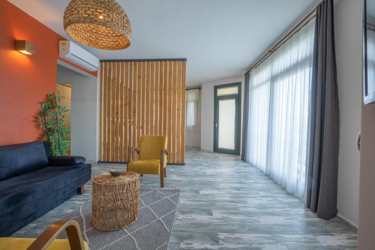 Villa Marine Hotel อัคยาคา ภายนอก รูปภาพ