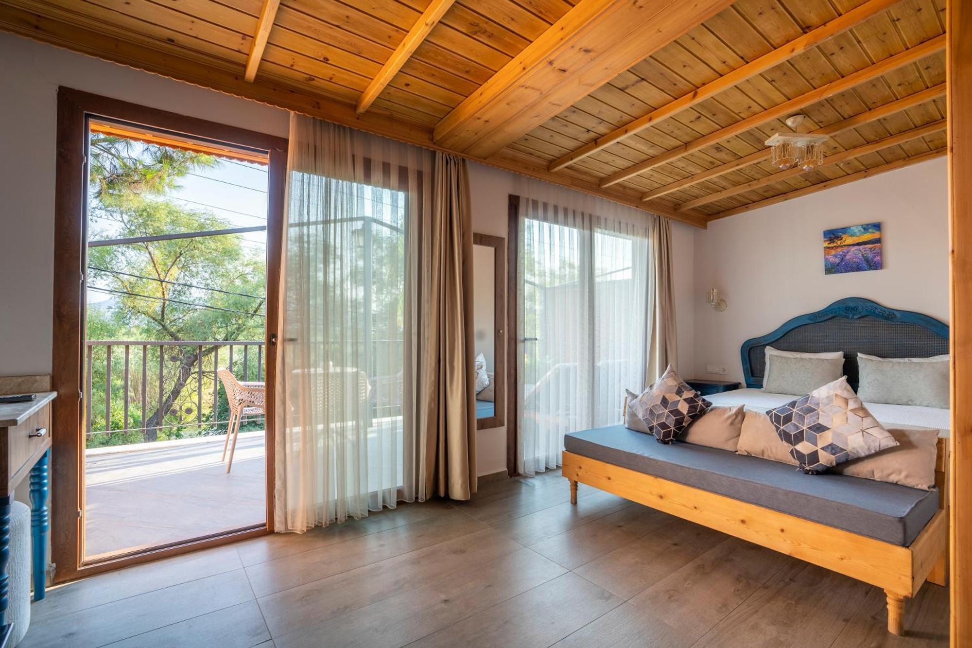 Villa Marine Hotel อัคยาคา ภายนอก รูปภาพ