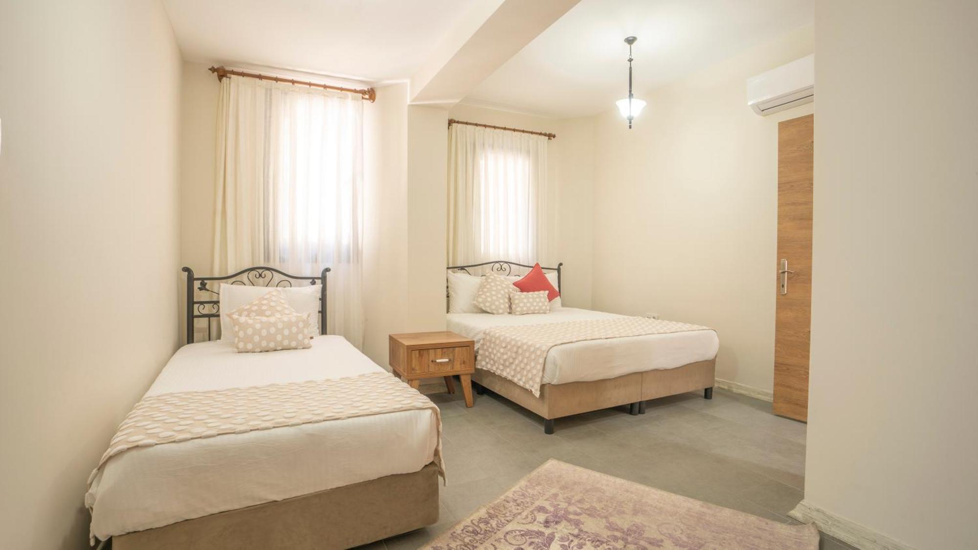 Villa Marine Hotel อัคยาคา ภายนอก รูปภาพ